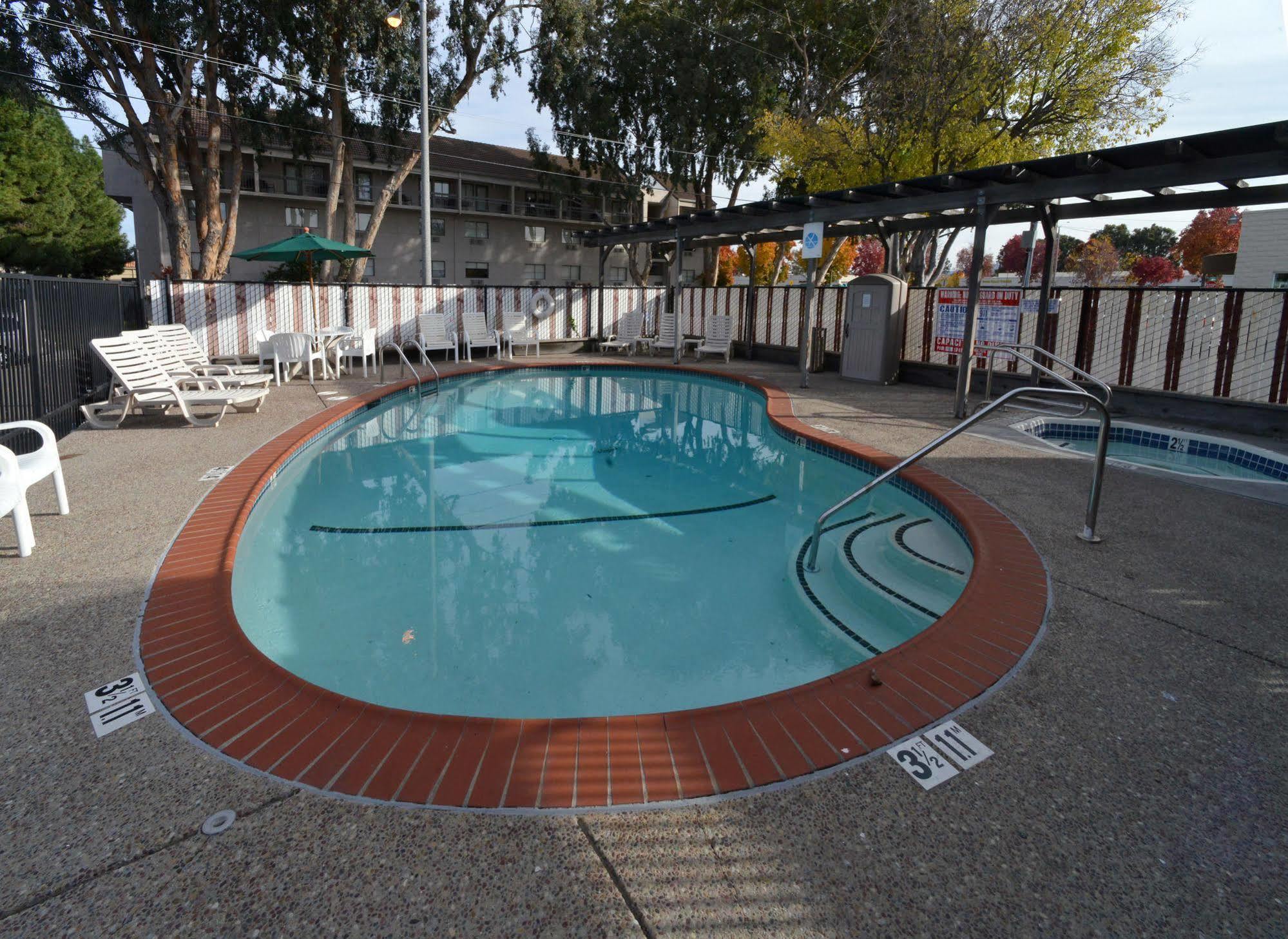Cherry Orchard Inn Sunnyvale Esterno foto